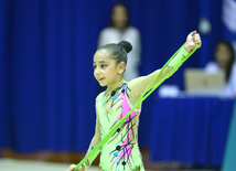 Bədii gimnastika üzrə XXII Bakı çempionatı və birinciliyi start götürüb. Bakı, Azərbaycan, 13 noyabr 2015